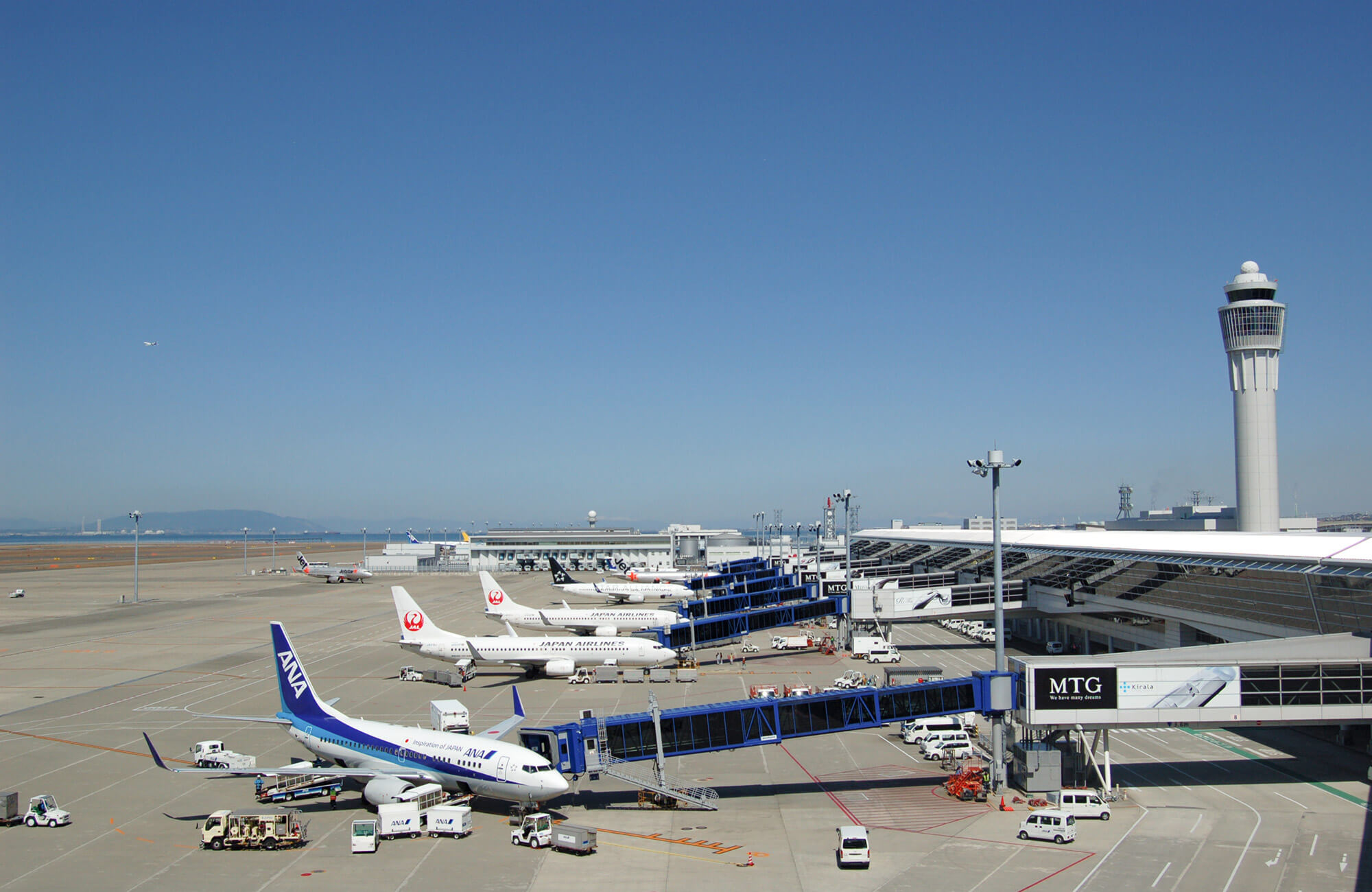 Centrair Domestic boarding bridges