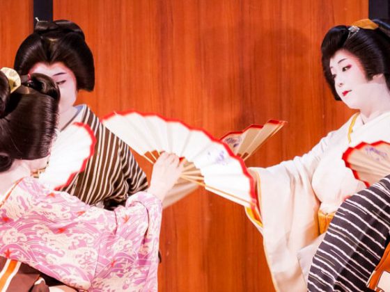 Meigiren performing at Osu Theatre