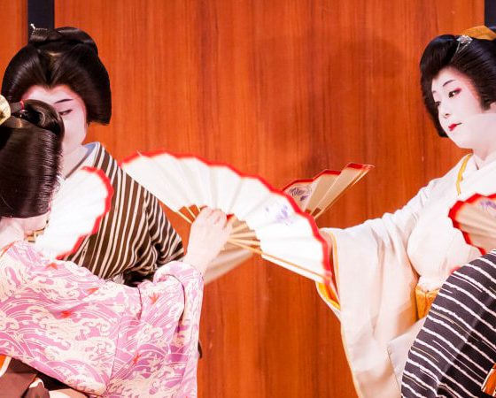 Meigiren performing at Osu Theatre